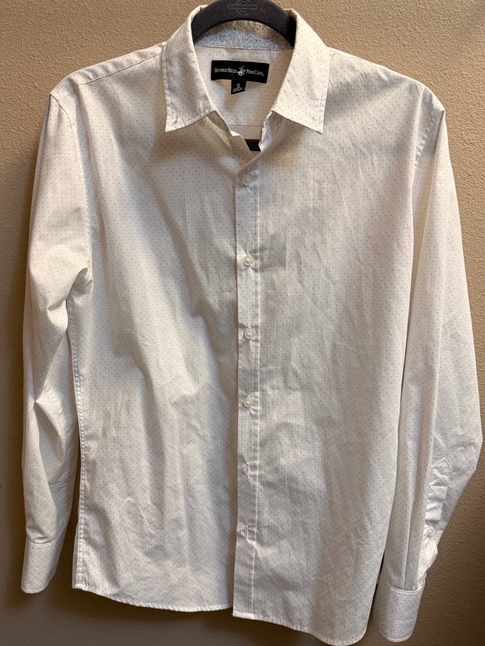 BEVERLY HILLS POLO CLUB White Polka Dot Button-Down Gray Polka Dots Blue Cuffs
